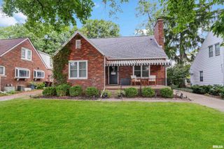 207 E EMBERT Place, Peoria, IL 61603