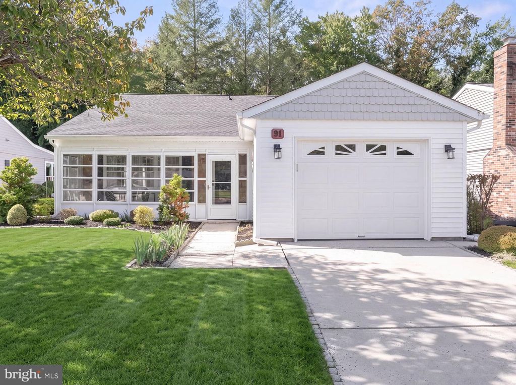 91 DORCHESTER DR, SOUTHAMPTON, NJ 08088 — exterior