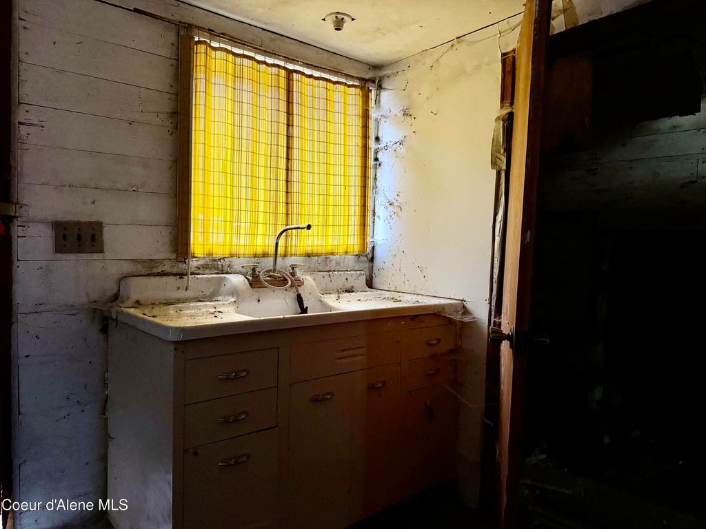 640 Main ST, Kellogg, ID 83837 photo 7