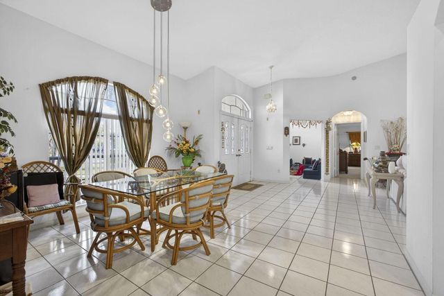 1940 S Club Drive, Wellington, FL 33414