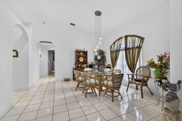 1940 S Club Drive, Wellington, FL 33414