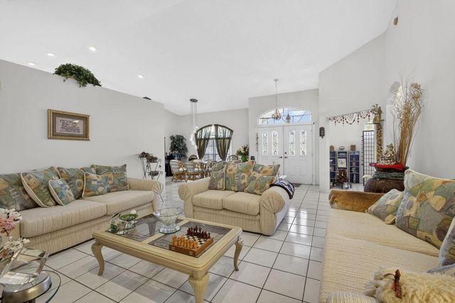 1940 S Club Drive, Wellington, FL 33414