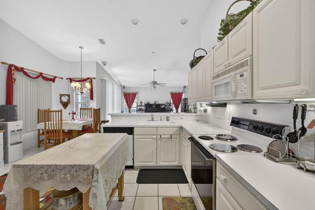 1940 S Club Drive, Wellington, FL 33414