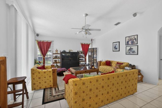 1940 S Club Drive, Wellington, FL 33414