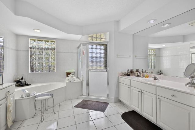 1940 S Club Drive, Wellington, FL 33414