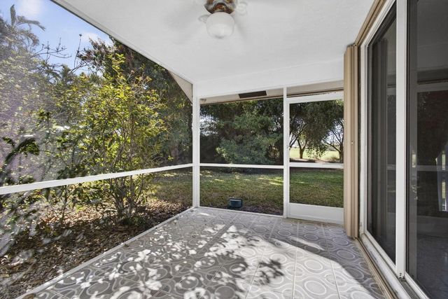 1940 S Club Drive, Wellington, FL 33414