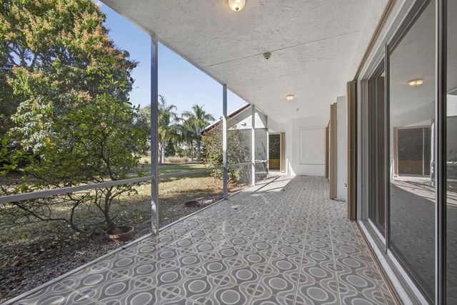 1940 S Club Drive, Wellington, FL 33414