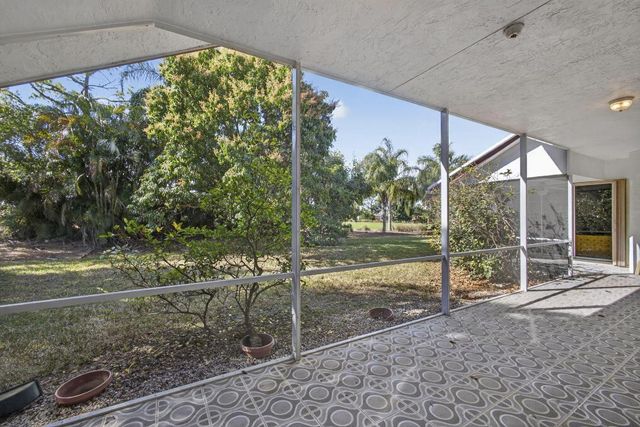 1940 S Club Drive, Wellington, FL 33414