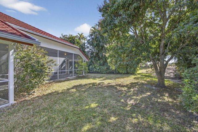 1940 S Club Drive, Wellington, FL 33414