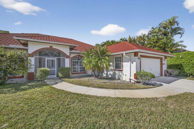 1940 S Club Drive, Wellington, FL 33414