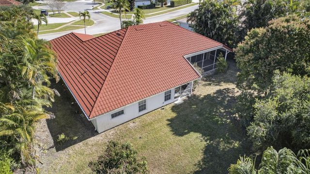1940 S Club Drive, Wellington, FL 33414