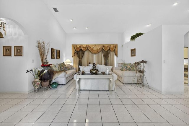 1940 S Club Drive, Wellington, FL 33414