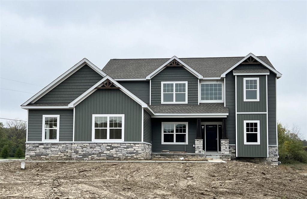 9919 White Tail Drive, Saline, MI 48176