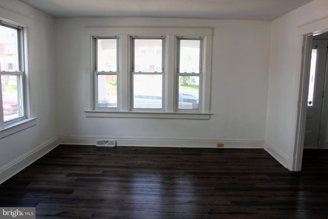 44 N CLINTON ST, York, PA 17404