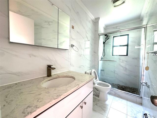 120-25 Ketch Court, College Point, NY 11356