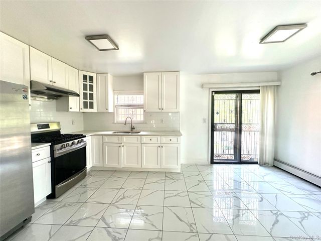 120-25 Ketch Court, College Point, NY 11356