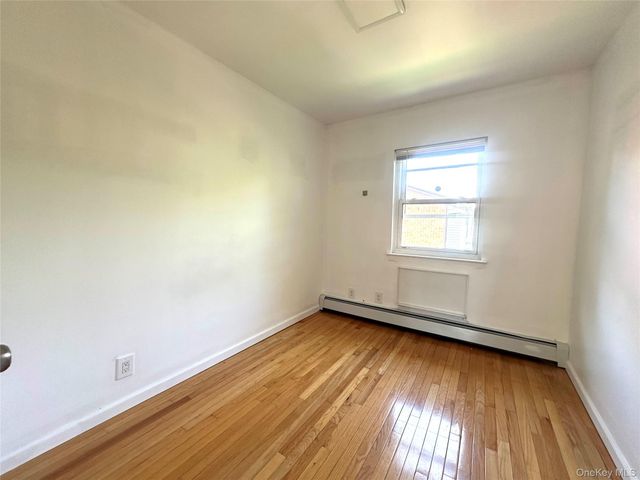 120-25 Ketch Court, College Point, NY 11356