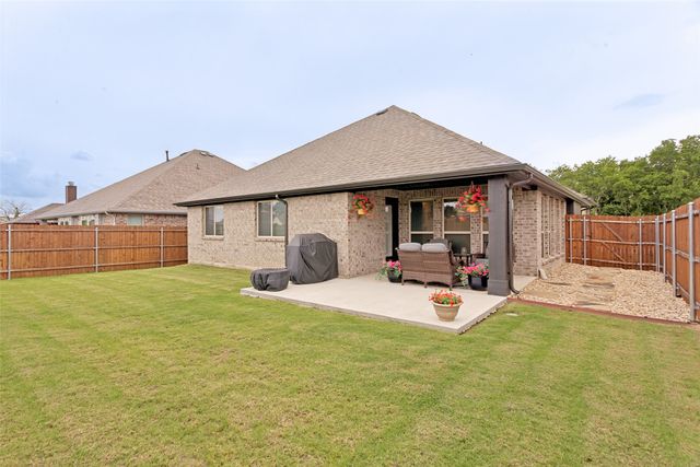 228 Shawnee Trail, Alvarado, TX 76009