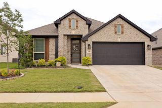 228 Shawnee Trail, Alvarado, TX 76009
