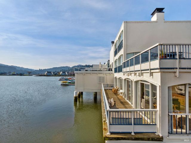 1106 Shelter Bay Ave, Mill Valley, CA 94941