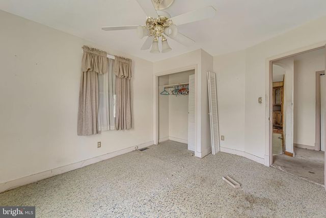 1718 W CHESTNUT AVE, Vineland, NJ 08360