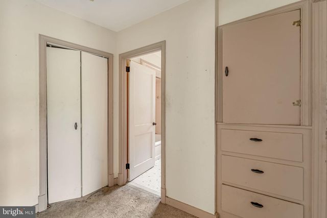 1718 W CHESTNUT AVE, Vineland, NJ 08360