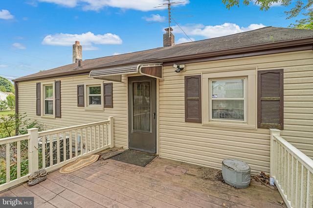 1718 W CHESTNUT AVE, Vineland, NJ 08360