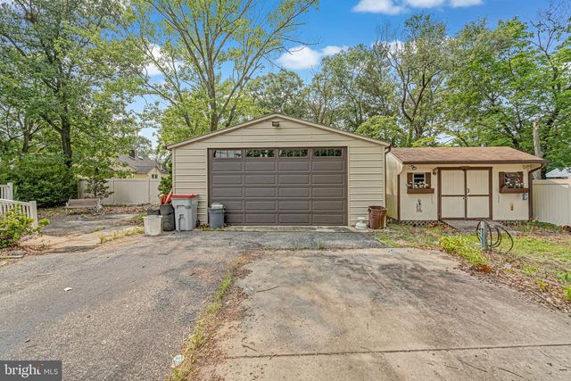 1718 W CHESTNUT AVE, Vineland, NJ 08360