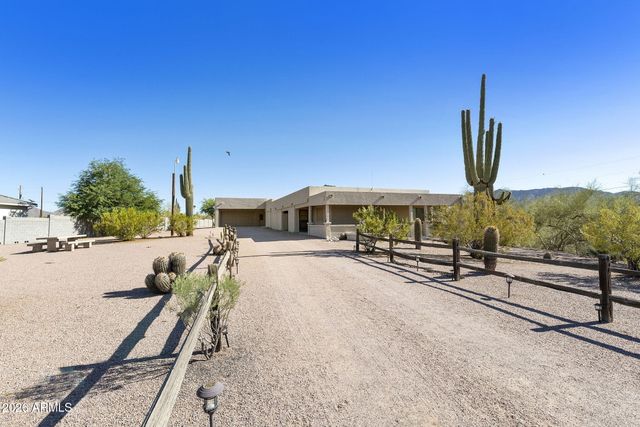 10646 E JENSEN Street, Mesa, AZ 85207
