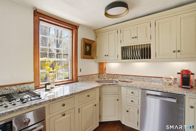604 Pendleton Hill Road, North Stonington, CT 06359