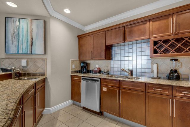 10 Harbor Boulevard, UNIT E108, Destin, FL 32541