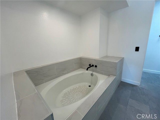 4640 Glencoe Avenue 7, Marina Del Rey, CA 90292