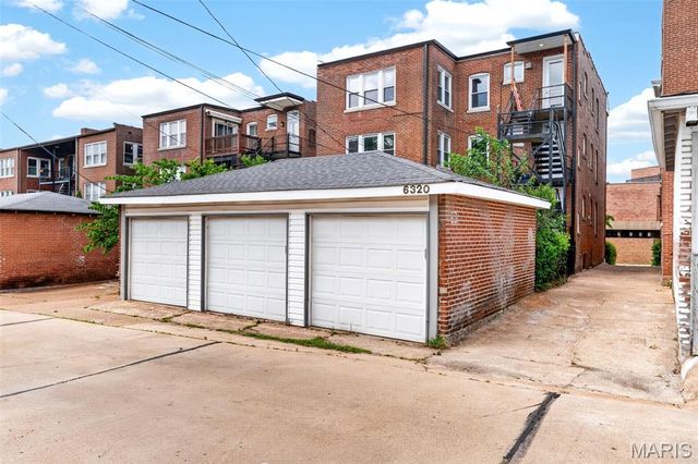 6320 Northwood Avenue 3, Clayton, MO 63105
