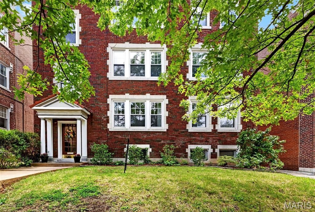 6320 Northwood Avenue 3, Clayton, MO 63105