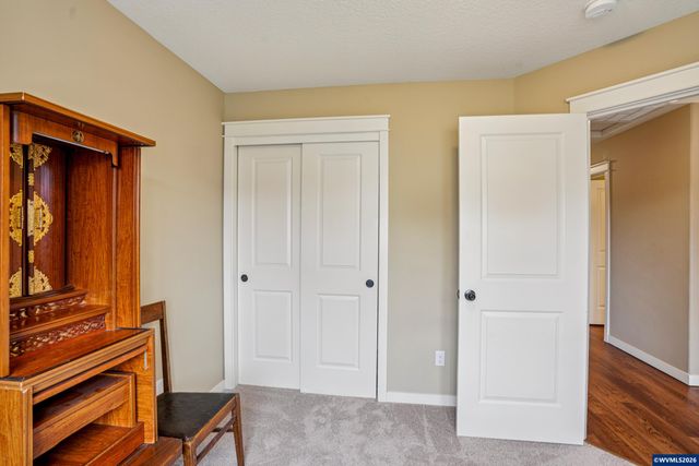 814 Crouchen St NW, Salem, OR 97304