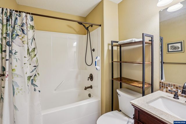 814 Crouchen St NW, Salem, OR 97304