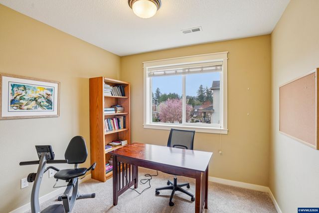 814 Crouchen St NW, Salem, OR 97304