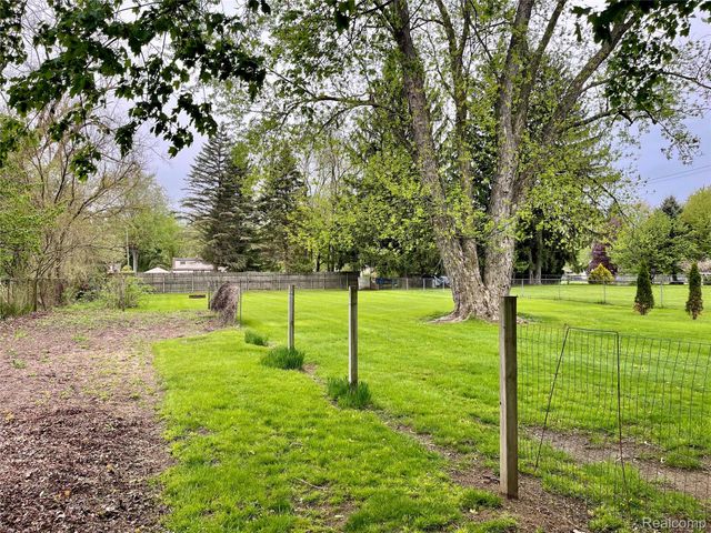 10444 Quirk Road, Van Buren Charter Township, MI 48111