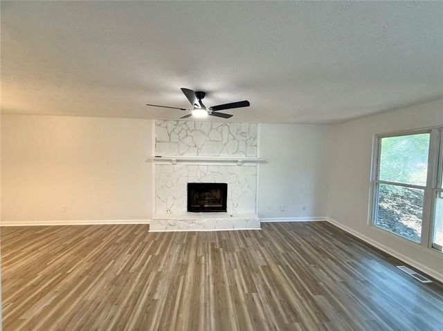 3570 Brenda Court, Douglasville, GA 30135