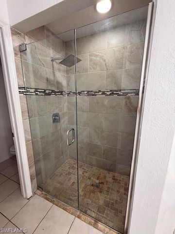 3925 E Gator CIR, Cape Coral, FL 33909