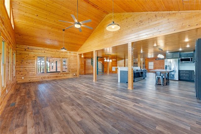 1204 County Road 215, Berryville, AR 72616