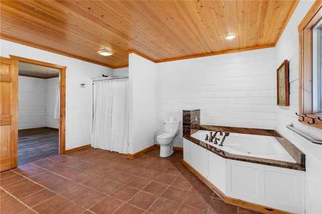 1204 County Road 215, Berryville, AR 72616