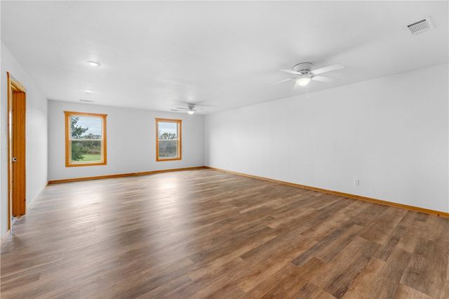 1204 County Road 215, Berryville, AR 72616