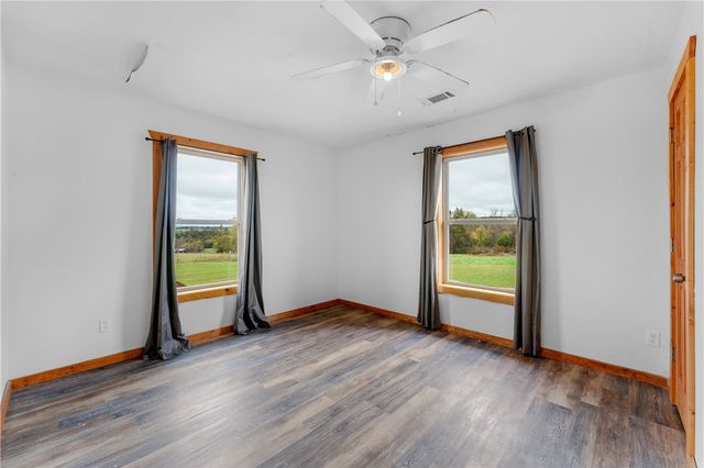 1204 County Road 215, Berryville, AR 72616