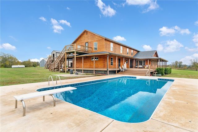 1204 County Road 215, Berryville, AR 72616