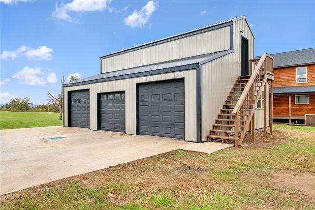 1204 County Road 215, Berryville, AR 72616