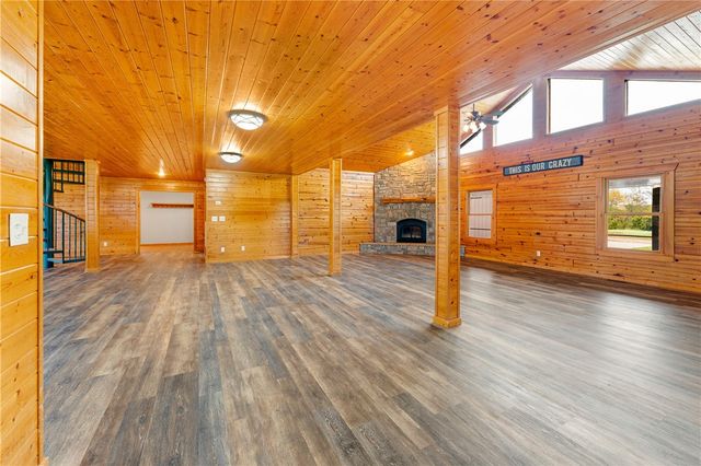 1204 County Road 215, Berryville, AR 72616