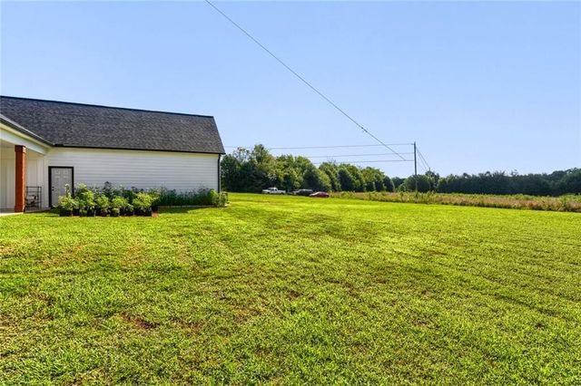 1225 Rocky Creek Road, Locust Grove, GA 30248
