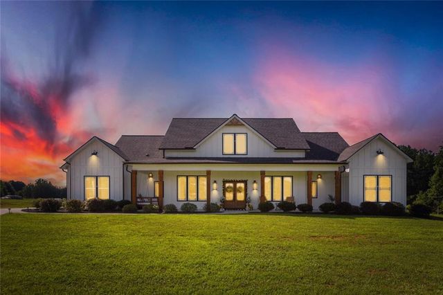 1225 Rocky Creek Road, Locust Grove, GA 30248