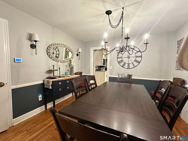 32 Hilltop Terrace, North Haven, CT 06473